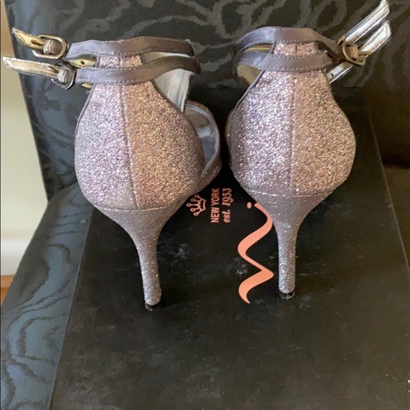 Evening Shoes - Picture 3 of 5